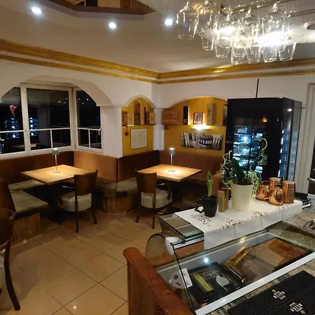 Hotel Kaerntnerhof & 3 3*
