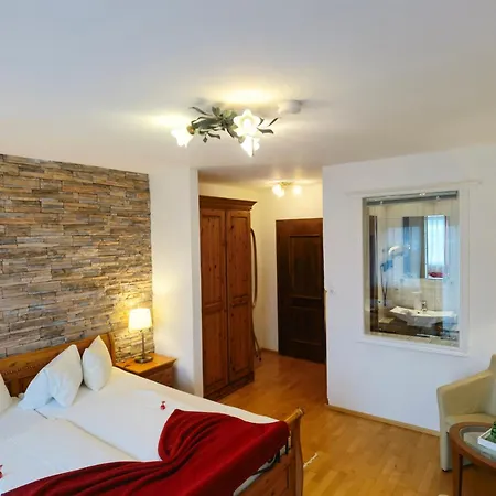 Hotel Kaerntnerhof & 3