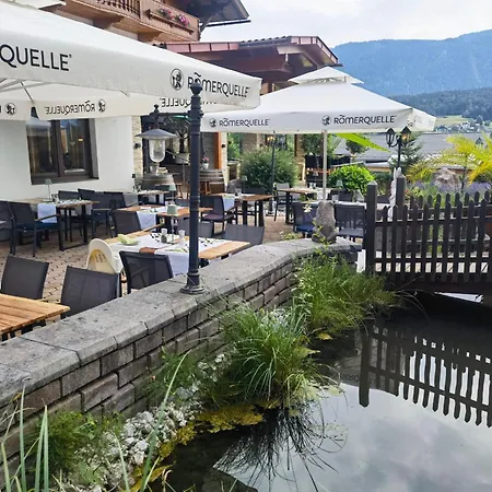 Kaerntnerhof & 3 Hotel 3*