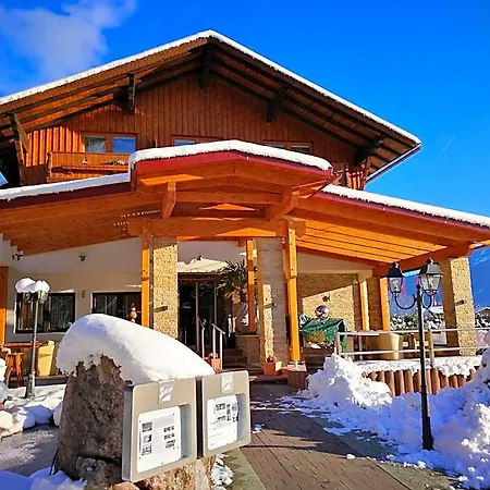 Hotel Kaerntnerhof & 3