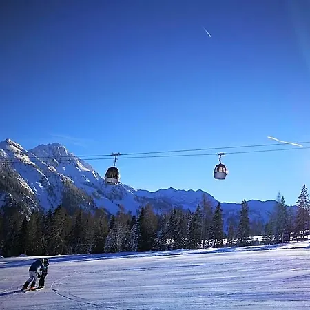 Hotel Kaerntnerhof & 3 Presseggersee