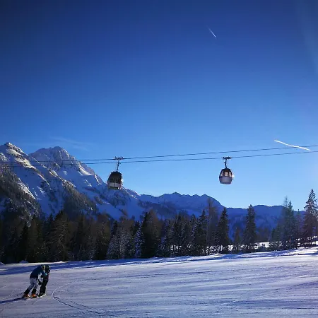 Hotel Kaerntnerhof & 3 3*