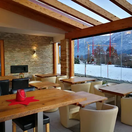 Kaerntnerhof & 3