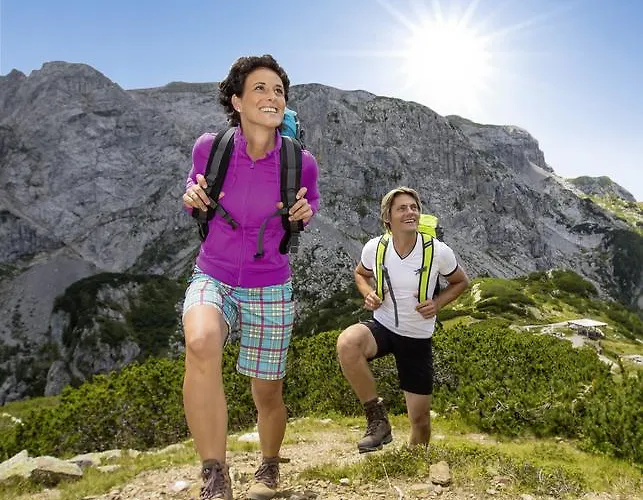 Kaerntnerhof & 3 Hotel 3*