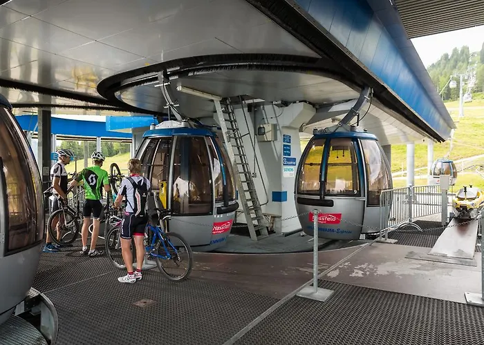 Hotel Kaerntnerhof & 3