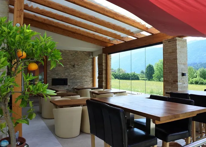 Hotel Kaerntnerhof & 3