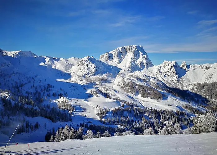 Hotel Kaerntnerhof & 3